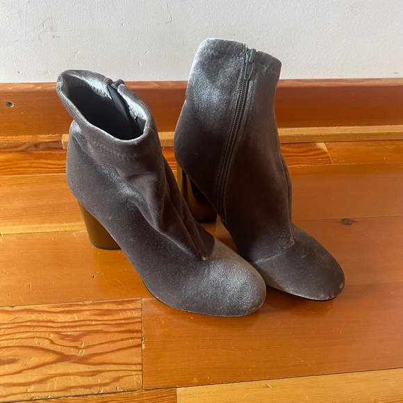 Aldo grey velvet heeled boots - Picture 3 of 4